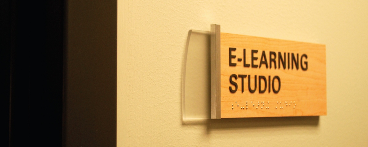 Image of a sign that states "E-Learning Studio"